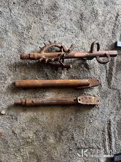 (Hawk Point, MO) 1 Helical Reamer & 2 Drill Bits For Directional Boring Drilling. (Used.) NOTE: This