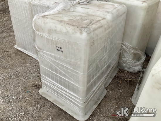 (Des Moines, IA) Bucket Liner 26in x 22in x2 NOTE: This unit is being sold AS IS/WHERE IS via Timed 
