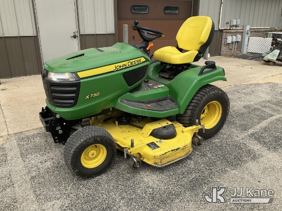 (South Beloit, IL) 2018 John Deere X730 Lawn Tractor Runs, Moves, & Mower Operates