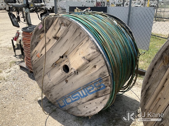 (Waxahachie, TX) Unitrex 3/8in Rope on 54in x 41-1/2in Reel