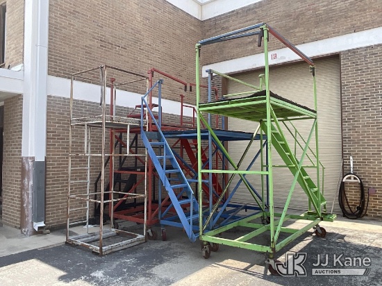 (San Antonio, TX) Various Scaffolding Units Sold Together As One Lot), (Buyer Must Take All 5 Pieces