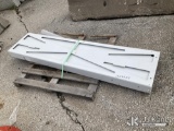 (Kansas City, MO) Side Drawer NOTE: This unit is being sold AS IS/WHERE IS via Timed Auction and is 