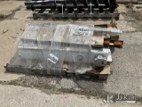 (Kansas City, MO) Hydraulic Reservoir & Light Bars NOTE: This unit is being sold AS IS/WHERE IS via 