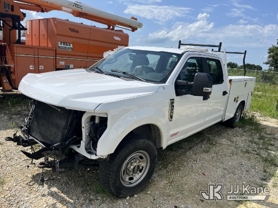 (Hawk Point, MO) 2019 Ford F-250 SD Crew-Cab Service Truck Wrecked, Not Running, Condition Unknown, 