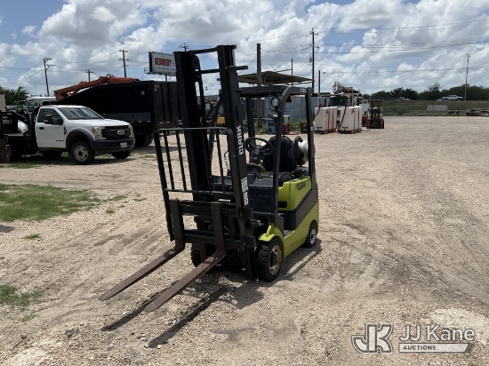 (San Antonio, TX) 2006 Clark Cushion Tired Forklift Runs But Does Not Move (Condition Unknown)(Jump 
