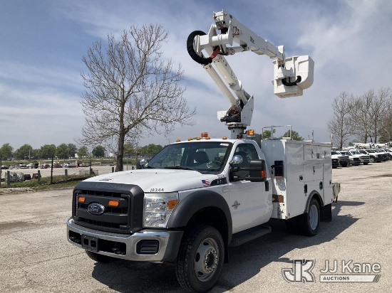 (Kansas City, MO) Altec AT37, Articulating & Telescopic Bucket rear mounted on 2014 Ford F550 4x4 Se