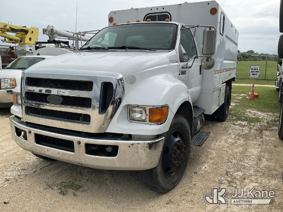 (Houston, TX) 2012 Ford F750 Chipper Dump Truck Not Running, Condition Unknown) (Will Not Jump Start
