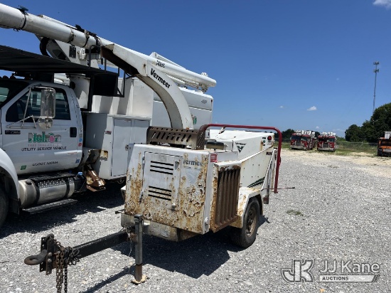 (Hawk Point, MO) 2017 Vermeer BC1000XL Chipper (12in Drum) Runs & Operates)(Rust/Paint Damage