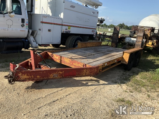 (Houston, TX) 1999 Belshe T14 T/A Tagalong Equipment Trailer Seller States: Rear Axle Worn Out