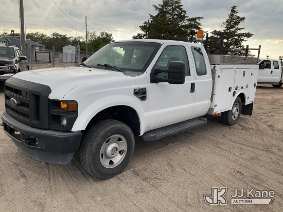 (North Platte, NE) 2008 Ford F250 SD 4x4 Extended-Cab Service Truck Runs & Moves) (Jump to Start, Se