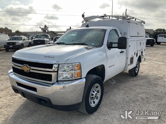 (Waxahachie, TX) 2012 Chevrolet Silverado 2500HD Enclosed Service Truck Runs & Moves) (Jump To Start