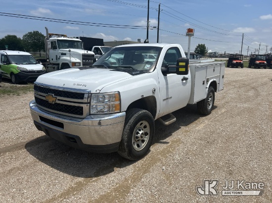 (Waxahachie, TX) 2013 Chevrolet Silverado 3500HD Service Truck, Please check all compartments for ad