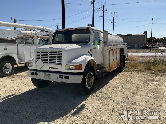 (San Antonio, TX) 1990 International 4700 Tank Truck Not Running, Condition Unknown, Energizes But D