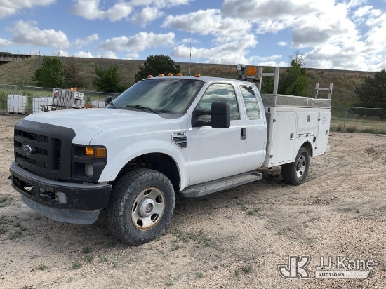 (Grand Island, NE) 2008 Ford F350 SD 4x4 Extended-Cab Service Truck Runs & Moves) (Jump to Start, TP