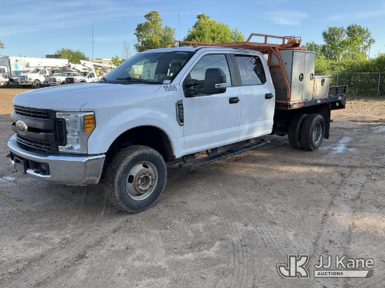 (Shakopee, MN) 2017 Ford F350 SD 4x4 Crew-Cab Flatbed/Service Truck Runs & Moves) (Rust Damage