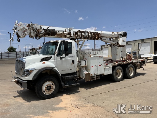 (Lubbock, TX) Altec D3055-TR, Digger Derrick rear mounted on 2009 International 7600 T/A Utility/Fla