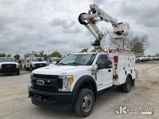 (Kansas City, MO) Altec AT37G, Articulating & Telescopic Bucket mounted behind cab on 2017 Ford F550