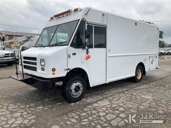(South Beloit, IL) 2008 Workhorse W62 Step Van Runs & Moves, Generator Operates) (ABS Light On, Pain