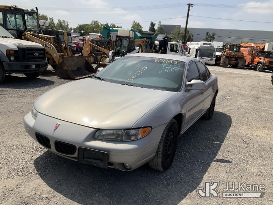 (Jurupa Valley, CA) 1998 Pontiac Grand Prix 4-Door Sedan Runs & Moves) (Minor Damage To front Passen