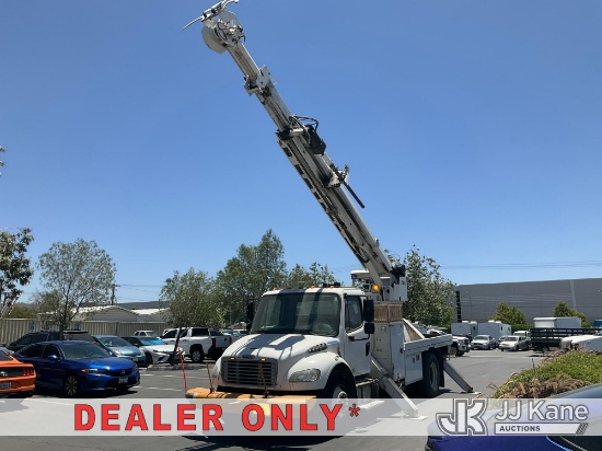 (Jurupa Valley, CA) Altec DM45B-TR, Digger Derrick rear mounted on 2017 Freightliner M2 106 Utility 