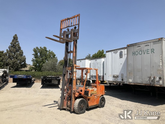 (Jurupa Valley, CA) 1987 KOMATSU FD357 FORKLIFT Runs & Operates