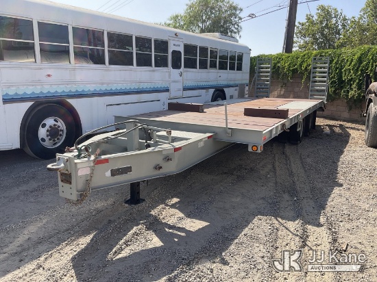 (Jurupa Valley, CA) 2002 Zieman 2715 T/A Tagalong Flatbed Trailer
