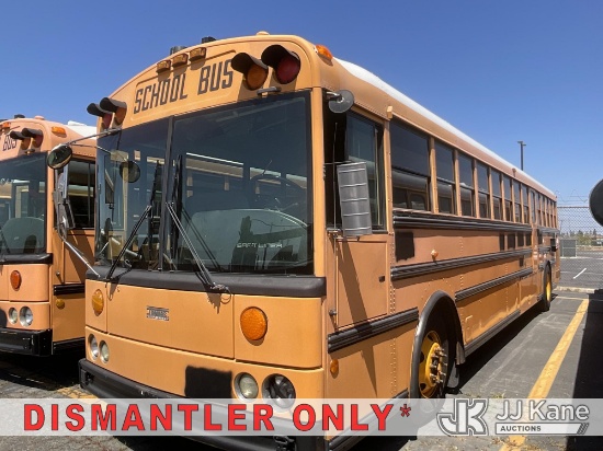 (Jurupa Valley, CA) 2003 Thomas Saf-T-Liner HDX Flat Nose School Bus Runs, CNG Tanks Expire In 2038