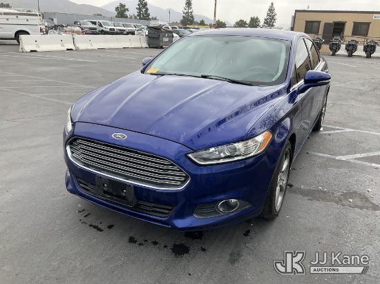 (Jurupa Valley, CA) 2013 Ford Fusion 4-Door Sedan Runs & Moves