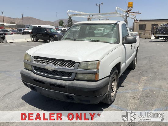(Jurupa Valley, CA) 2006 Chevrolet Silverado 1500 Pickup Truck Runs & Moves) (Engine Light On