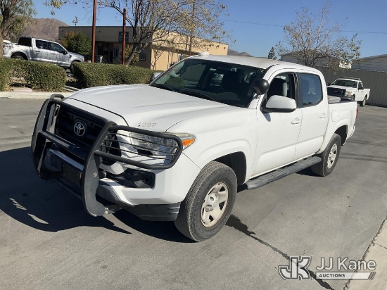 (Jurupa Valley, CA) 2016 Toyota Tacoma Crew-Cab Pickup Truck Runs & Moves