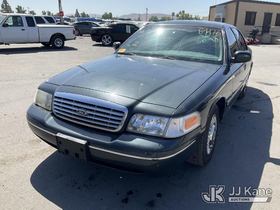 (Jurupa Valley, CA) 1999 Ford Crown Victoria Police Interceptor 4-Door Sedan Runs & Moves