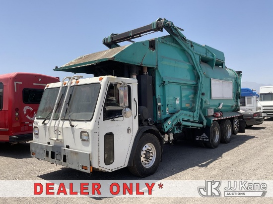 (Jurupa Valley, CA) 2013 CCC AM REP T/A Refuse/Trash Truck Runs & Moves) (ABS Light On