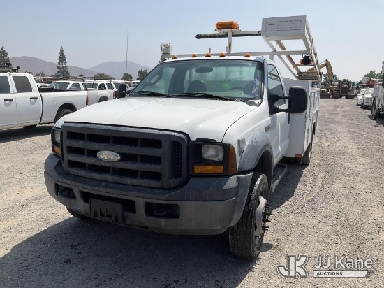 (Jurupa Valley, CA) 2006 Ford F-450 SD Service Truck Runs & Moves