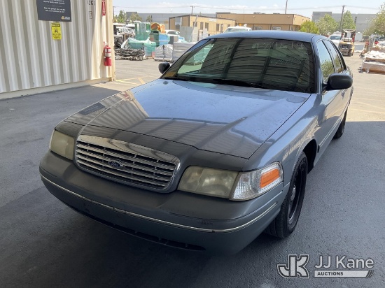 (Jurupa Valley, CA) 1999 Ford Crown Victoria Police Interceptor 4-Door Sedan Runs & Moves