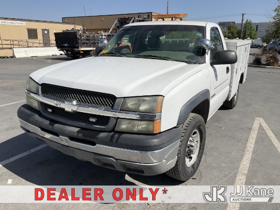 (Jurupa Valley, CA) 2003 Chevrolet Silverado 2500 Service Truck Runs & Moves) (AC Not Working, Stutt