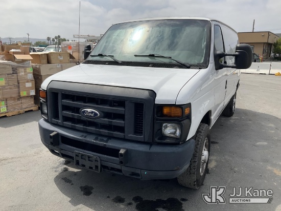 (Jurupa Valley, CA) 2014 Ford E-350 SD Cargo Van Runs & Moves