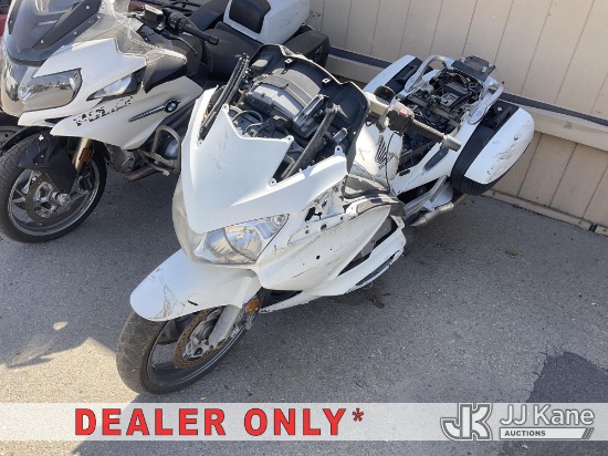 (Jurupa Valley, CA) 2005 Honda ST1300P Motorcycle Not Running, Condition Unknown, Stripped of Parts