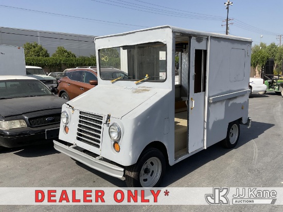 (Jurupa Valley, CA) 1970 Ford Step Van Runs & Moves, No Seatbelt, No Mirrors