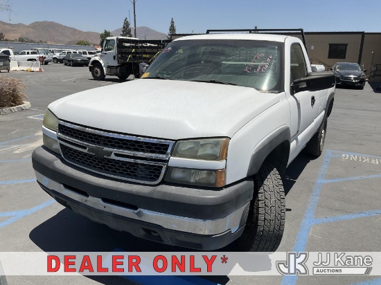 (Jurupa Valley, CA) 2007 Chevrolet Silverado 2500HD 4x4 Pickup Truck Runs & Moves) (Transmission Iss