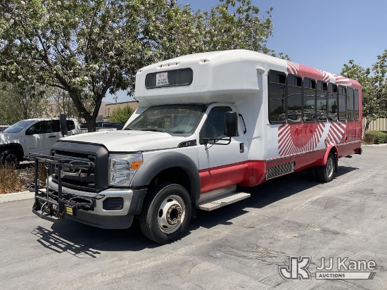 (Jurupa Valley, CA) 2016 Ford F550 Passenger Bus Runs & Moves) (Missing Rear Window