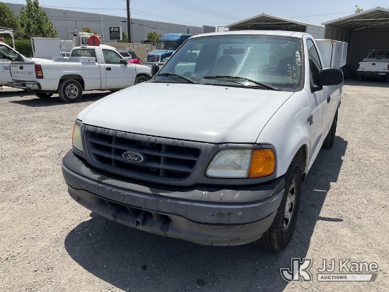 (Jurupa Valley, CA) 2004 Ford F-150 Pickup Truck Runs & Moves) (CNG Tank Expired 2019