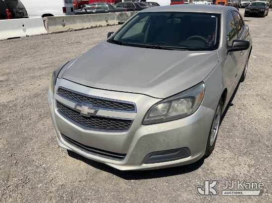 (Jurupa Valley, CA) 2013 Chevrolet Malibu 4-Door Sedan Runs & Moves