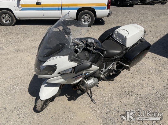 (Jurupa Valley, CA) 2015 BMW R1200RT Motorcycle Runs & Moves