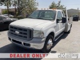 (Jurupa Valley, CA) 2005 Ford F350 Extended-Cab Flatbed/Service Truck Runs & Moves) (Check Engine Li