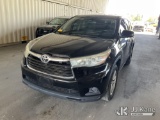 (Jurupa Valley, CA) 2016 Toyota Highlander 4-Door Sport Utility Vehicle Runs & Moves