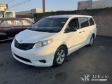 (Jurupa Valley, CA) 2017 Toyota Sienna Mini Passenger Van Runs & Moves