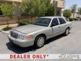 (Jurupa Valley, CA) 2010 Ford Crown Victoria Police Interceptor 4-Door Sedan Runs & Moves) (Hood Doe