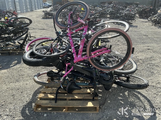 (Jurupa Valley, CA) (1 Pallet) Bicycles (Used ) NOTE: This unit is being sold AS IS/WHERE IS via Tim