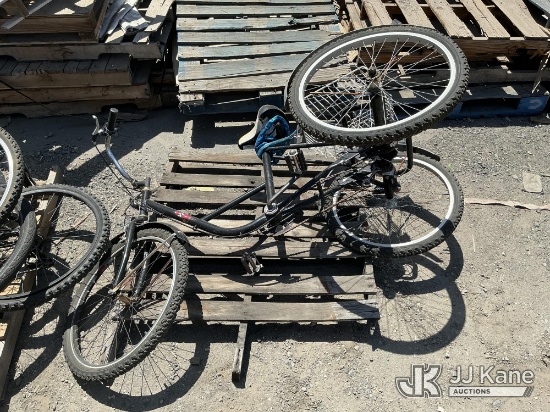 (Jurupa Valley, CA) Bike (Used ) NOTE: This unit is being sold AS IS/WHERE IS via Timed Auction and 