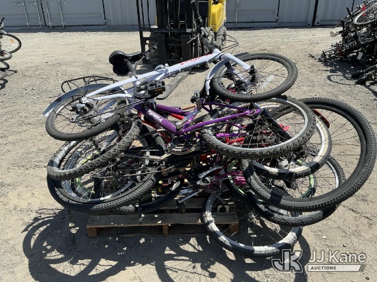 (Jurupa Valley, CA) (1 Pallet) Bicycles NOTE: This unit is being sold AS IS/WHERE IS via Timed Aucti
